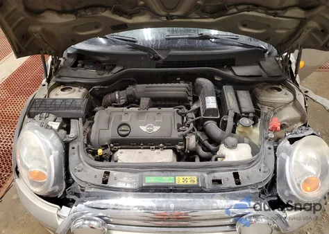 2008 Mini Cooper из США, поврежденный, VIN WMWMF33578TU64693